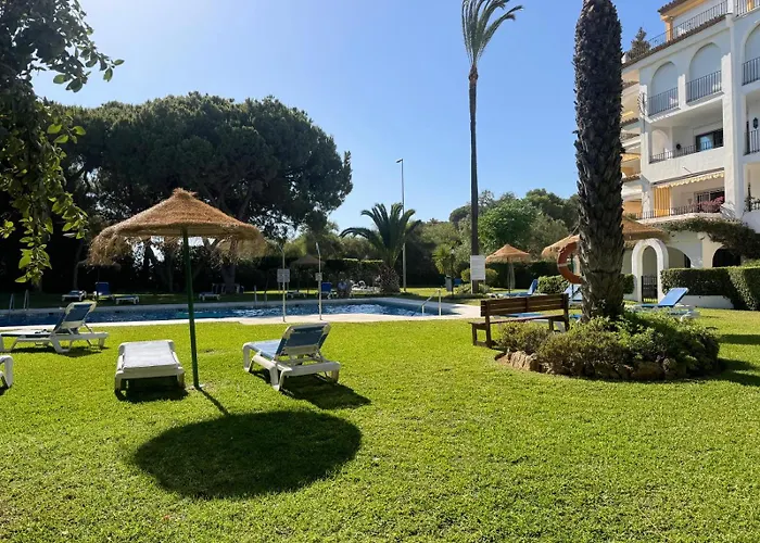 Secret View Puerto Cabopino Lejlighed Marbella